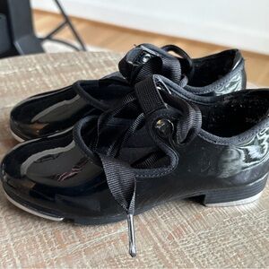 Black Patent Leather Tap Shoes with Ribbon Laces